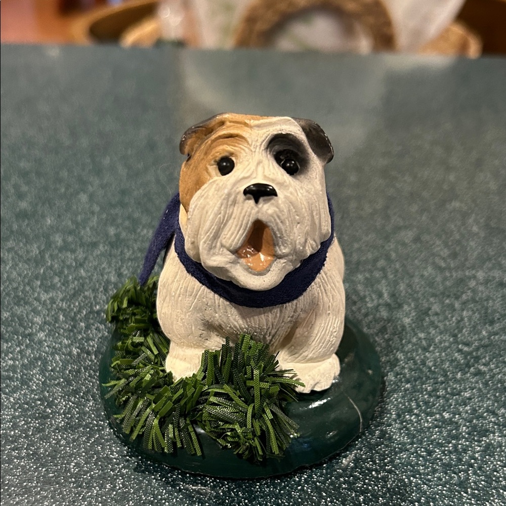 Byers Choice Bulldog